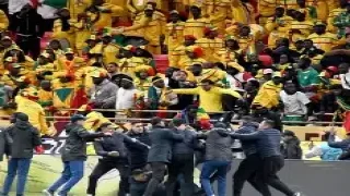 “مقصلة” القضاء الرياضي: تثبيت أحكام السجن ضد “هوليغانز” السنغال يكرس الريادة الأمنية للمغرب